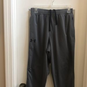Men’s Under Armour Joggers.